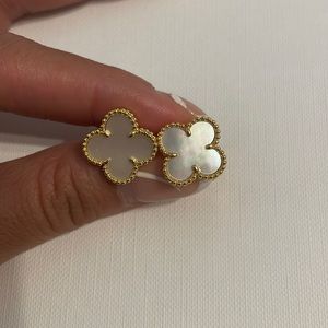Clover Earrings